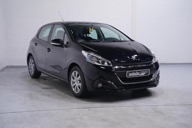 Peugeot 208 1.2 PureTech Blue Lion Navi Cruise Airco PDC NAP