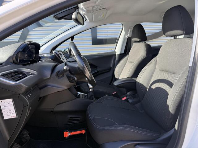 Peugeot 208 1.2 PureTech Blue Lease Executive 2e Eigenaar|Navi|Clima|Cruise|PDC|Carplay|N.A.P|APK tot 09-2026