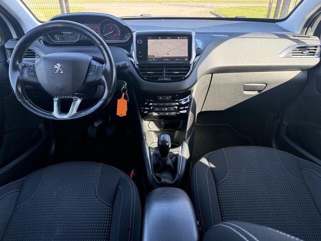 Peugeot 208 1.2 PureTech Blue Lease Executive 2e Eigenaar|Navi|Clima|Cruise|PDC|Carplay|N.A.P|APK tot 09-2026