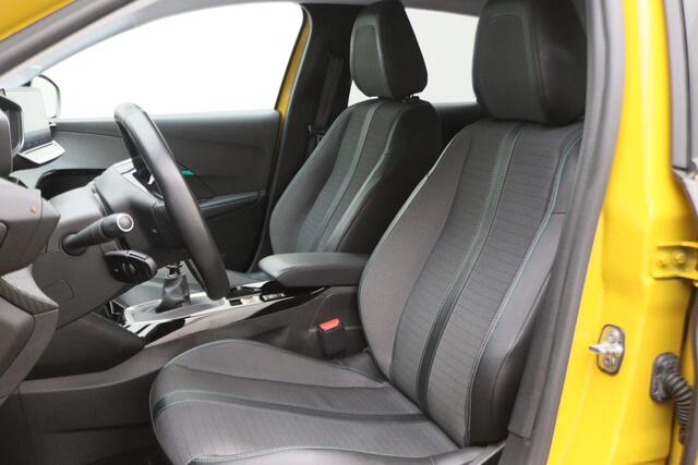 Peugeot 208 1.2 PureTech Blue Lease Allure LED, Keyless, Apple Carplay, Camera, PDC, 16"