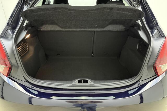 Peugeot 208 1.2 PureTech Signature | Navigatie | Airco | Apple Carplay & Android Auto | Parkeersensoren achter | 1e Eigenaar