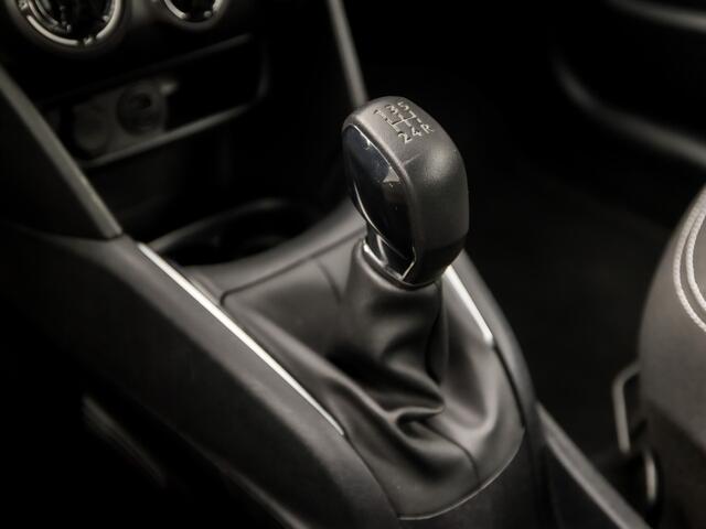 Peugeot 208 1.2 PureTech Sport (APPLE CARPLAY, NAVIGATIE, CRUISE, SPORTSTOELEN, PARKEERSENSOREN, NIEUWE APK, NIEUWSTAAT)