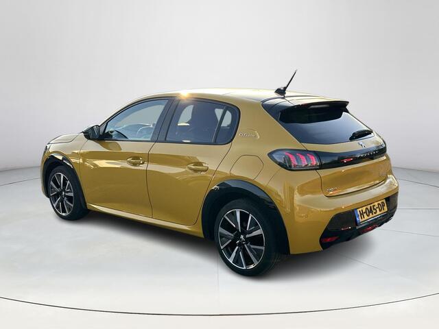 Peugeot 208 1.2 PureTech GT-Line | Climate control| Panoramadak| Navigatie| Apple Carplay| Led koplampen| Cruise control Adaptief|