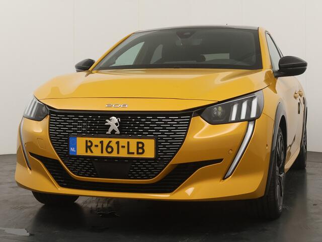 Peugeot 208 1.2 PureTech GT - Panoramadak - Achteruitrijcamera - Apple Carplay/Android Auto - Parkeersensoren Voor en Achter - Adaptieve Cruise Control - Virena Zekerheidspakket t.w.v. ¤895,-