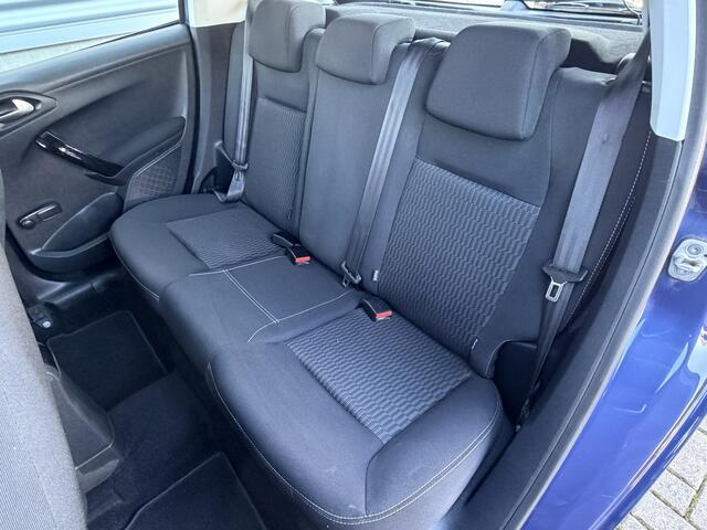 Peugeot 208 1.2 PureTech Blue Lion 5 deurs [ Fm navi,apple carplay,airco,cruise,pdc ]