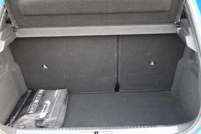 Peugeot 208 1.2T 101 PK Allure Pano-dak Half-Leder Climate Carplay 17'LMV