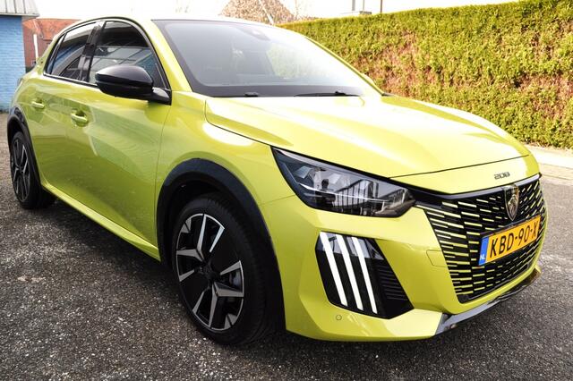 Peugeot 208 Hybrid 136Pk GT Aut trh nav pdc v+a met cam