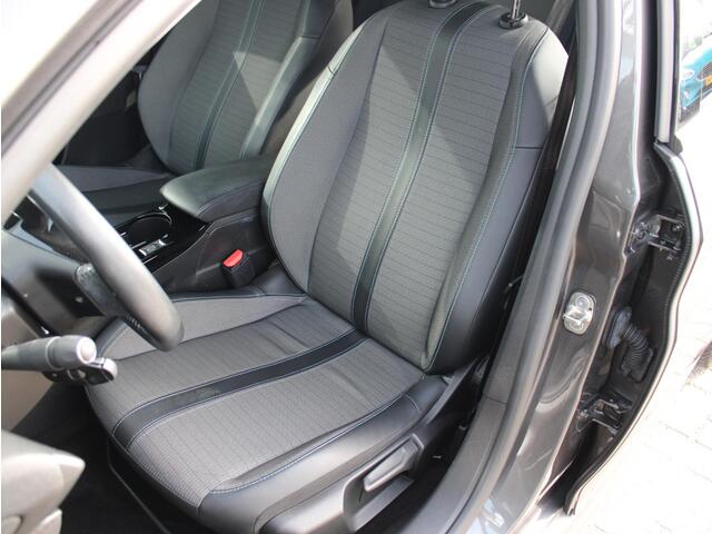 Peugeot 208 1.2PT 100 Allure | Camera/Navi/Climate