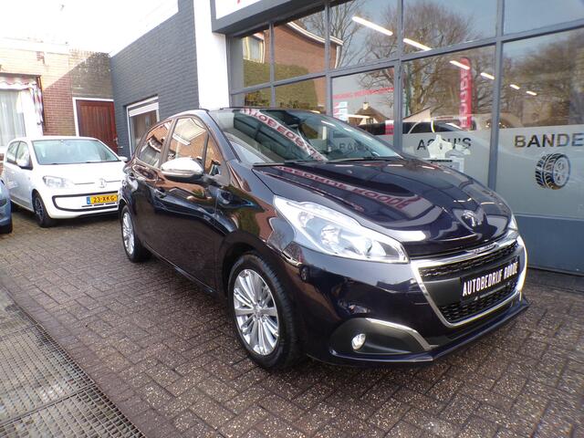 Peugeot 208 1.2 5-Drs PureTech Signature NAVIGATIE,LMV!