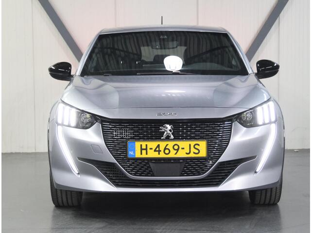 Peugeot 208 130PK GT-Line | 1ste eigenaar | AppleCarplay/Android Auto | Camera | LED lampen | Navigatie | AUTOMAAT | Keyless | Cruise Control | Climate Control | Camera | FULL LED | Sfeerverlichting | Isofix | Privacy Glass |