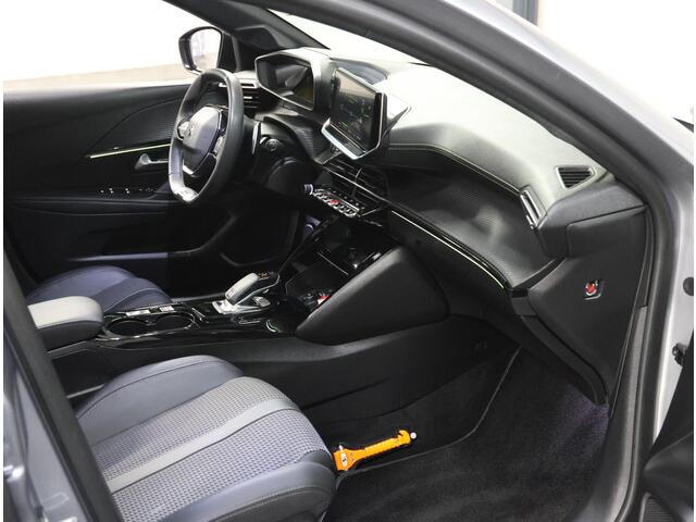 Peugeot 208 130PK GT-Line | 1ste eigenaar | AppleCarplay/Android Auto | Camera | LED lampen | Navigatie | AUTOMAAT | Keyless | Cruise Control | Climate Control | Camera | FULL LED | Sfeerverlichting | Isofix | Privacy Glass |