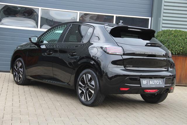 Peugeot 208 1.2 Hybrid 110 e-DCS6 Allure 110Pk Aut | 360 Camera | Navi | Dig. Cockpit | Cruise | Android | Carplay | PDC | Dodehoek detector | LED | LMV16" | Zeer nette