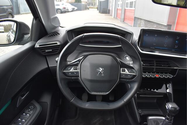 Peugeot 208 1.2 PureTech Allure 100pk Panoramadak, Camera, D.riem vervangen,