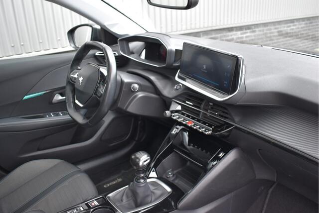 Peugeot 208 1.2 PureTech Allure 100pk Panoramadak, Camera, D.riem vervangen,