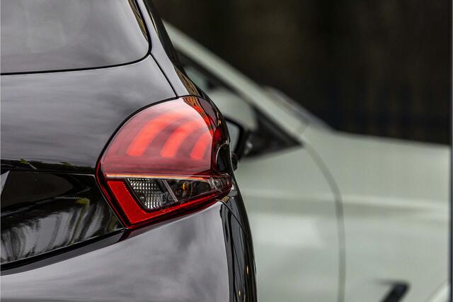 Peugeot 208 1.2 PureTech Signature