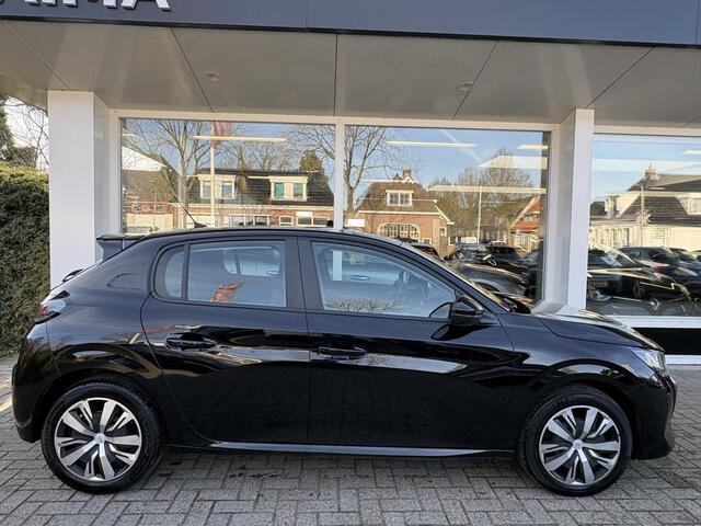 Peugeot 208 1.2T Automaat Active Pack | Dealeronderhouden | Navigatie | Parkeersensoren | Cruise Control | Weinig kilometers!