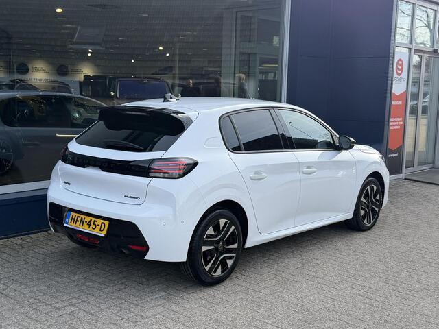 Peugeot 208 Hybrid 110 PK Automaat Allure | Hybride Automaat | Navigatie | 360 Graden Camera | Climate Control | Cruise Control | Parkeersensoren V+A | LED Verlichting | Draadloze Apple Carplay / Android Auto | 16" Lichtmetalen Velgen |