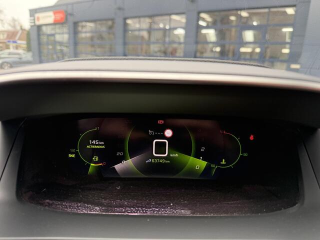 Peugeot 208 1.2 Turbo 100 PK GT | Navigatie | Zwart dak | Sportstoelen | Keyless Start | 17" Lichtmetalen Velgen | Full LED Verlichting | Climate Control | Cruise Control | Camera | Parkeersensoren | Dodehoek detectie.