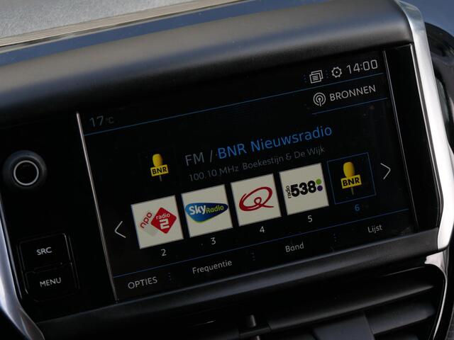 Peugeot 208 1.2 110PK SIGNATURE/ PACK CONNECT/ CARPLAY & ANDROID/ PDC ACHTER