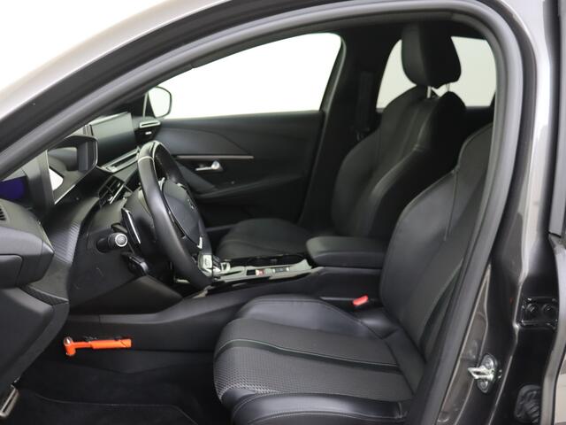 Peugeot 208 1.2 PureTech GT | Carplay | Navigatie | Camera | 17 INCH |