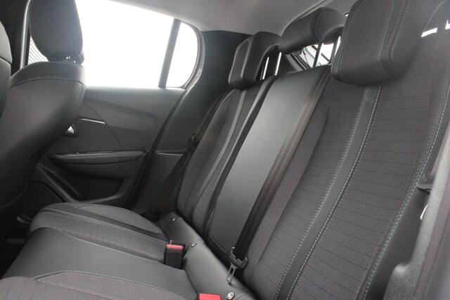 Peugeot 208 1.2 100PK ALLURE PACK | NAVIGATIE 10" TOUCHSCREEN | 3-D INSTRUMENTENPANEEL | ALL SEASON BANDEN | PARKEERSENSOREN ACHTER | CLIMATE CONTROL | CRUISE CONTROL | APPLE CARPLAY/ANDROID AUTO | LICHTMETALEN VELGEN | DAB+ RADIO |