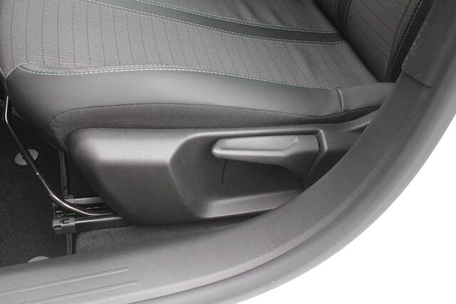 Peugeot 208 1.2 100PK ALLURE PACK | NAVIGATIE 10" TOUCHSCREEN | 3-D INSTRUMENTENPANEEL | ALL SEASON BANDEN | PARKEERSENSOREN ACHTER | CLIMATE CONTROL | CRUISE CONTROL | APPLE CARPLAY/ANDROID AUTO | LICHTMETALEN VELGEN | DAB+ RADIO |