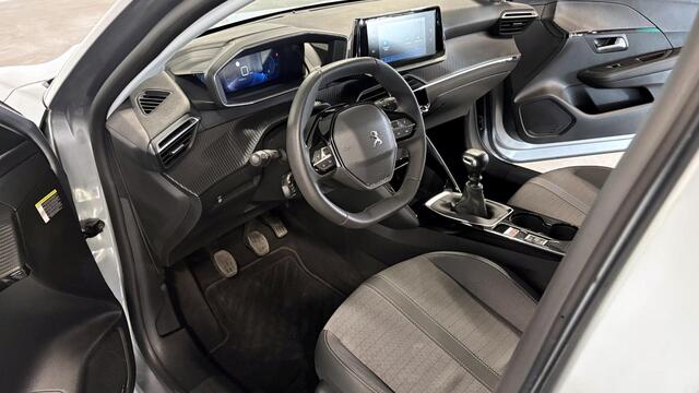 Peugeot 208 1.2 PureTech Allure 1 jr BOVAG garantie | App connect | Camera