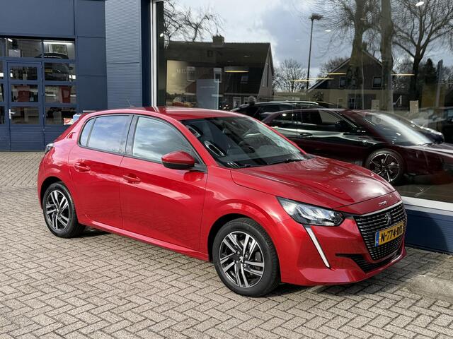 Peugeot 208 1.2 Turbo 100 PK Allure | Automaat | Navigatie via Telefoon | Cruise Control | Climate Control | Stoelverwarming | Keyless Start | Getint glas | Lichtmetalen velgen | LED Verlichting |
