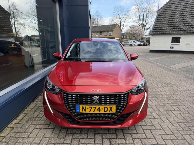 Peugeot 208 1.2 Turbo 100 PK Allure | Automaat | Navigatie via Telefoon | Cruise Control | Climate Control | Stoelverwarming | Keyless Start | Getint glas | Lichtmetalen velgen | LED Verlichting |