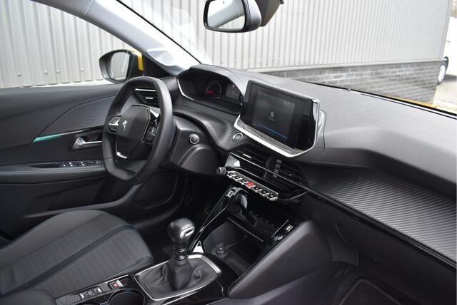 Peugeot 208 1.2 PureTech Allure 101PK. Afn. Trekhaak, Cruise, Carplay, Camera, PDC, Carplay, NAP