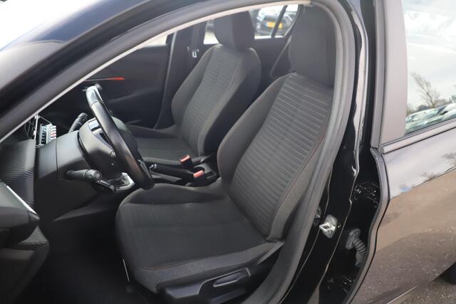 Peugeot 208 1.5 BlueHDi Blue Lease Active Trekhaak Navigatie Carplay Android Airco Cruise Control Parkeersensor