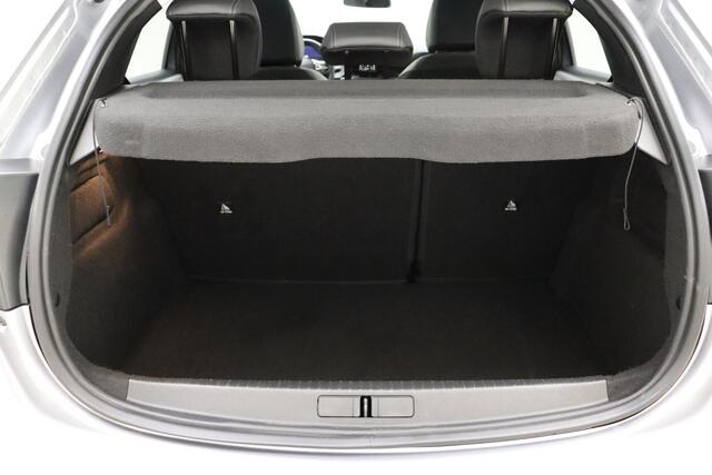 Peugeot 208 Hybrid 100 e-DCS6 Allure | Apple Carplay/Android Auto | Navigatie | Cruise Control Adaptief | Achteruitrijcamera | Parkeersensoren V+A |