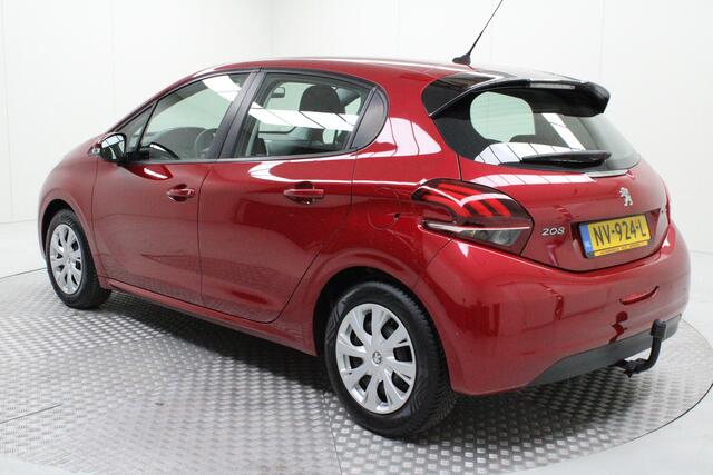 Peugeot 208 1.2 PureTech Blue Lion | trekhaak | airco | navi | carplay | pdc achter | cruise control | bluetooth telefoon