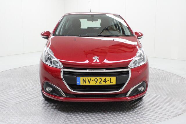 Peugeot 208 1.2 PureTech Blue Lion | trekhaak | airco | navi | carplay | pdc achter | cruise control | bluetooth telefoon