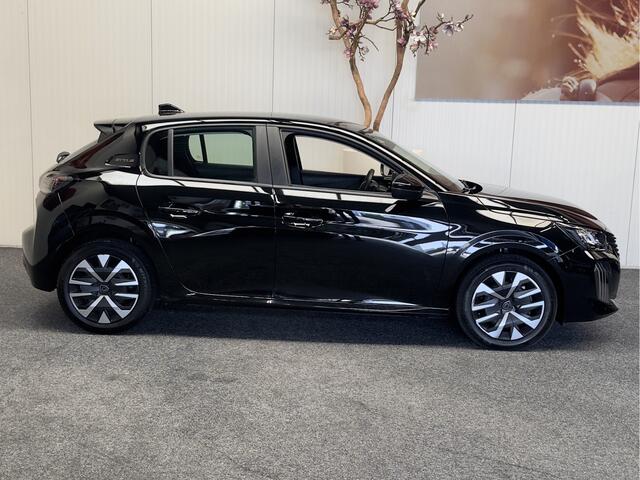 Peugeot 208 1.2 STYLE 100PK MODEL 2025 NAVIGATIE CRUISE CONTROL APPLE CARPLAY/ANDROID AIRCO BLUETOOTH TELEFOON RIJSTROOKSENSOREN PDC ZEER MOOI !! 3010 DEK