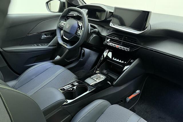 Peugeot 208 1.2 Hybrid 110 e-DCS6 GT 360 Camera l Full-LED l Keyless Entry & Go l Wireless Apple Carplay & Android Auto l Adaptive Cruise Control l Climate Control l Sfeerverlichting l Lichtmetalen Velgen