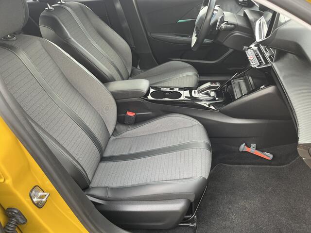 Peugeot 208 1.2 PureTech Blue Lease Allure Automaat / Camera / Carplay / Virtual display