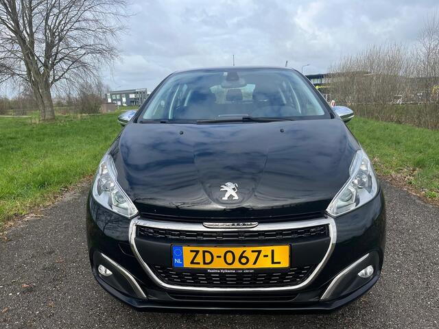 Peugeot 208 1.2 PureTech Blue Lease Allure