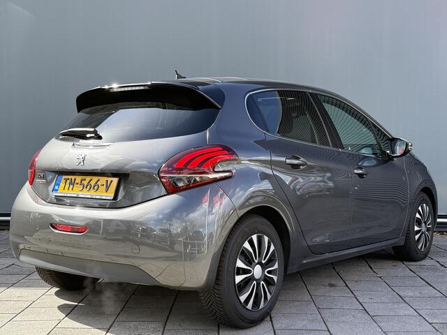 Peugeot 208 BWJ 2018 | 1.2T 111PK Tech Ed. AUTOMAAT | PANO DAK | CLIMA | NAVI | CAMERA A | CARPLAY | PRIVACY GLASS | PDC