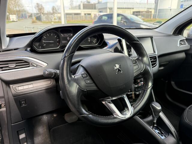 Peugeot 208 BWJ 2018 | 1.2T 111PK Tech Ed. AUTOMAAT | PANO DAK | CLIMA | NAVI | CAMERA A | CARPLAY | PRIVACY GLASS | PDC