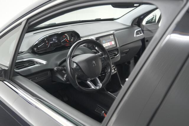 Peugeot 208 PureTech 110 Tech Edition | Camera | Apple Carplay | Parkeersensoren