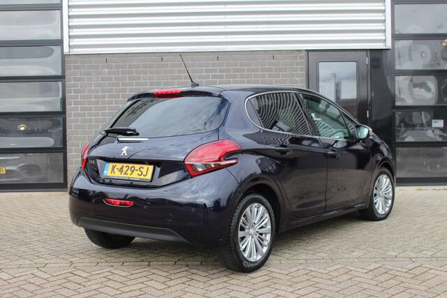 Peugeot 208 1.2 PureTech Allure / Camera / Navigatie / Automaat