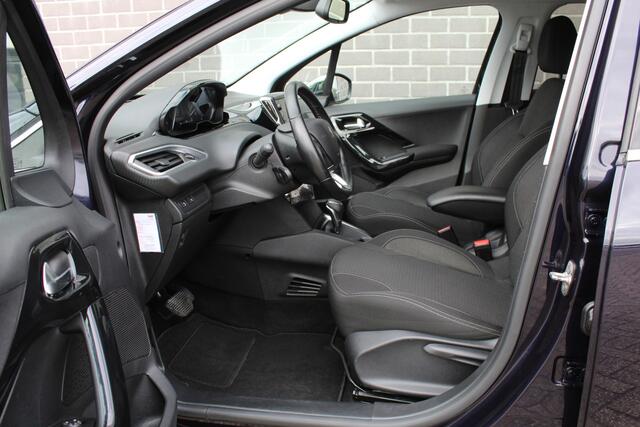 Peugeot 208 1.2 PureTech Allure / Camera / Navigatie / Automaat