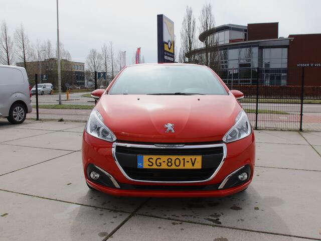 Peugeot 208 1.2 PureTech Blue Lion Carplay, LED, Navigatie, DAB+ Prijspakker!