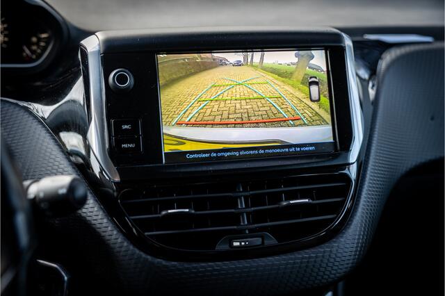 Peugeot 208 1.2 PureTech Allure Parelmoer Camera Navi 16"