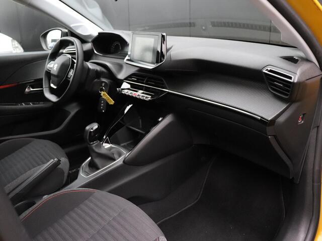 Peugeot 208 1.2 PureTech Active Pack | PDC | TREKHAAK | APPLE CARPLAY |