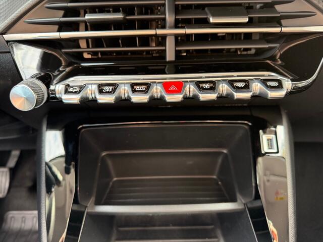 Peugeot 208 1.2 PT ACTIVE NAVI AIRCO CRUISE CONTROL_