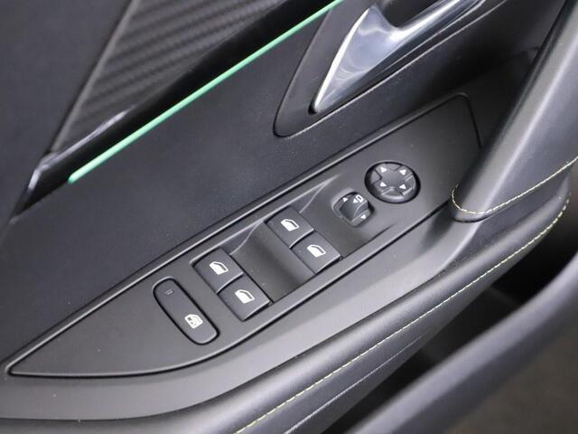 Peugeot 208 1.2T 130PK AUTOMAAT GT Pano/Alcantara/Nav/Camera/ Led/Keyless