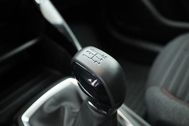 Peugeot 208 1.2 PureTech Allure Pack | Cruise Control | Apple CarPlay & Android Auto | DAB | All Season | PDC + A | Navi