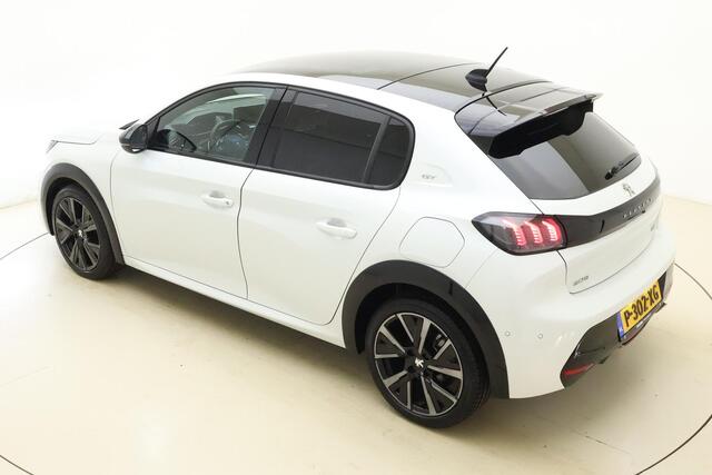 Peugeot 208 1.2 PureTech GT Pack 100 PK | Automaat | Panoramadak | Parkeersensor rondom | Alcantara bekleding | Camera | Mirror Screen | Adaptive Cruise Control | 1e eigenaar